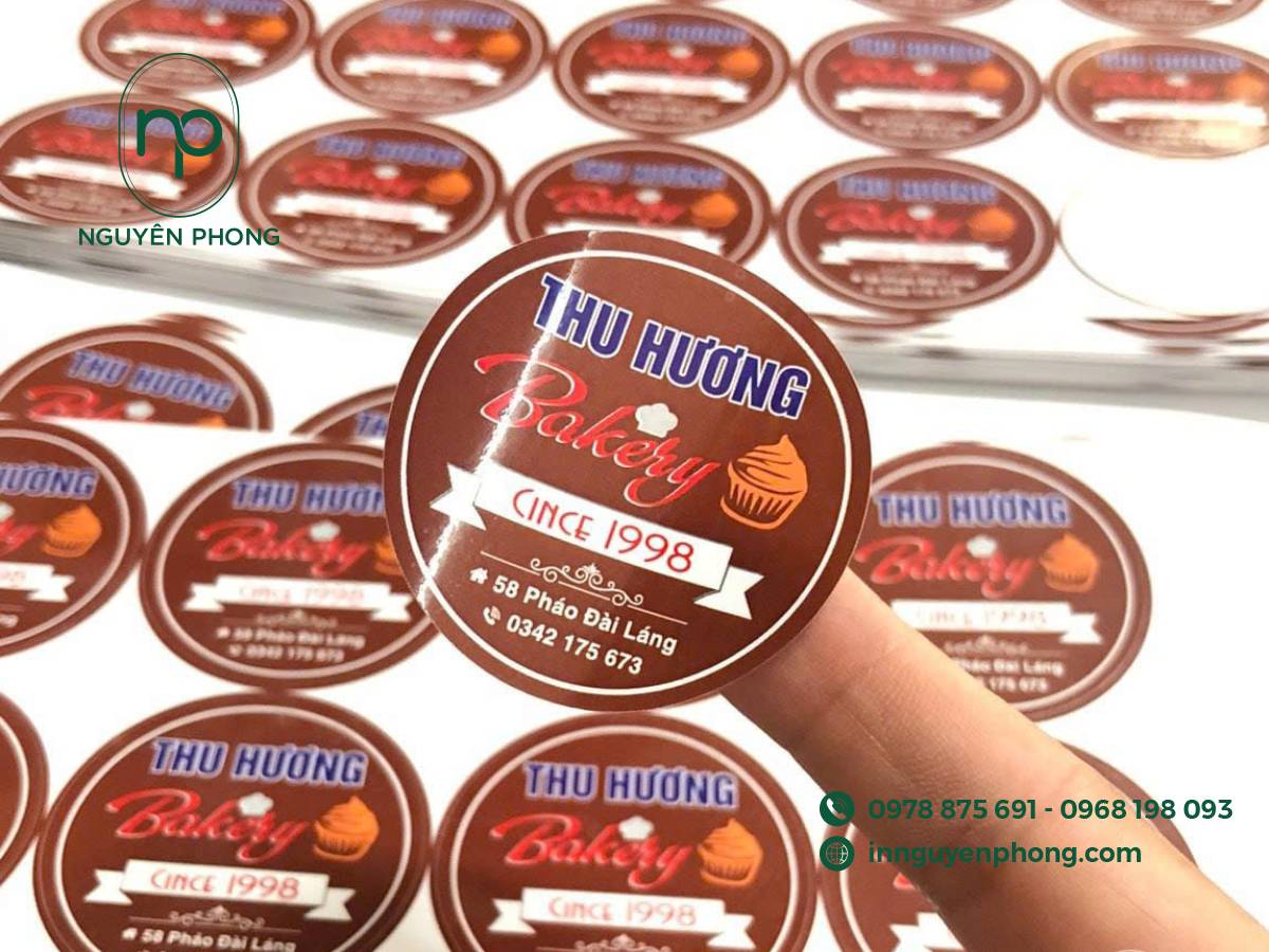 Giá in logo phụ thuộc vào nhiều yếu tố